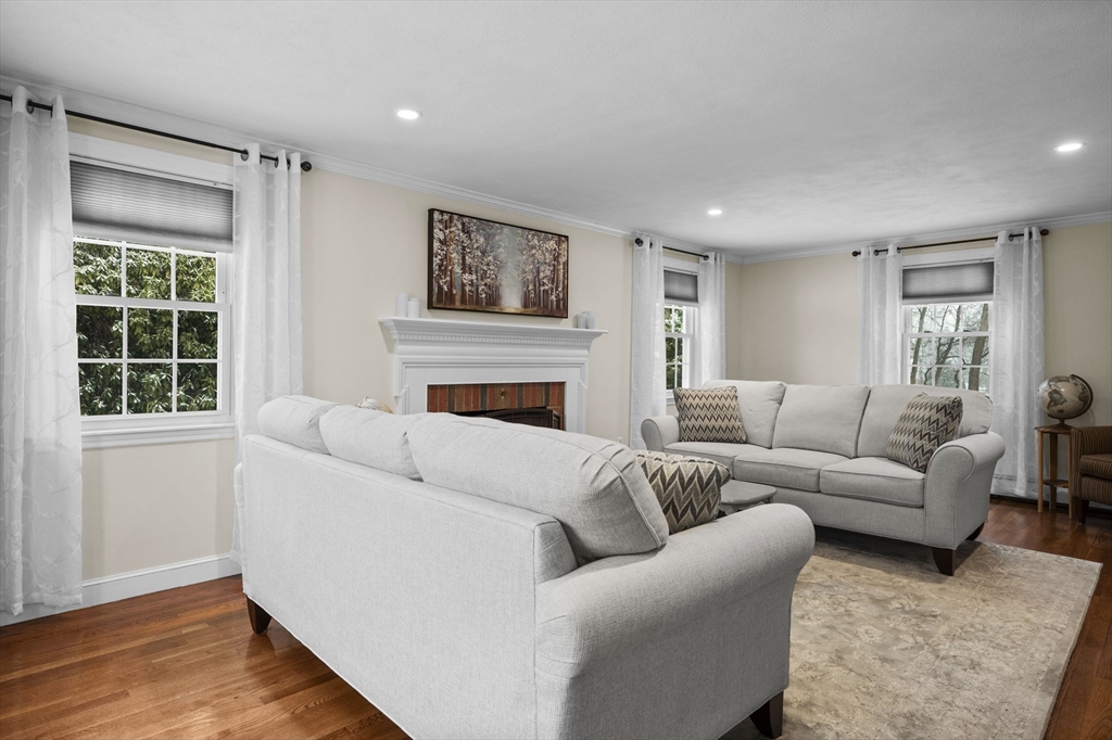 5 Orchard Ln