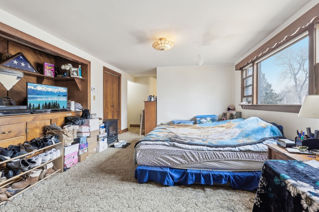33 Webster Ave