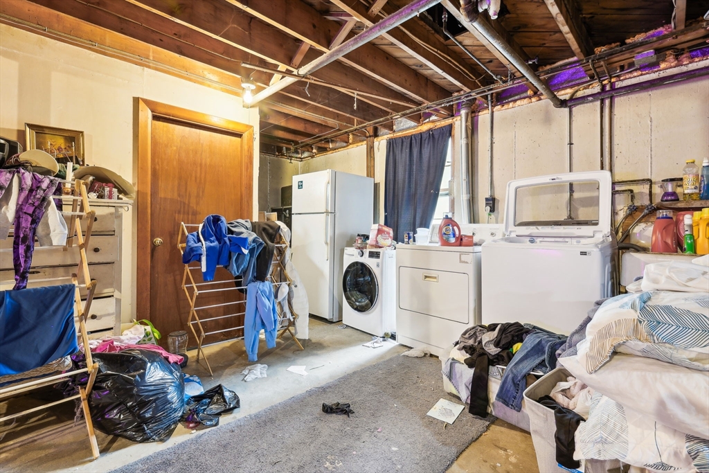 33 Webster Ave