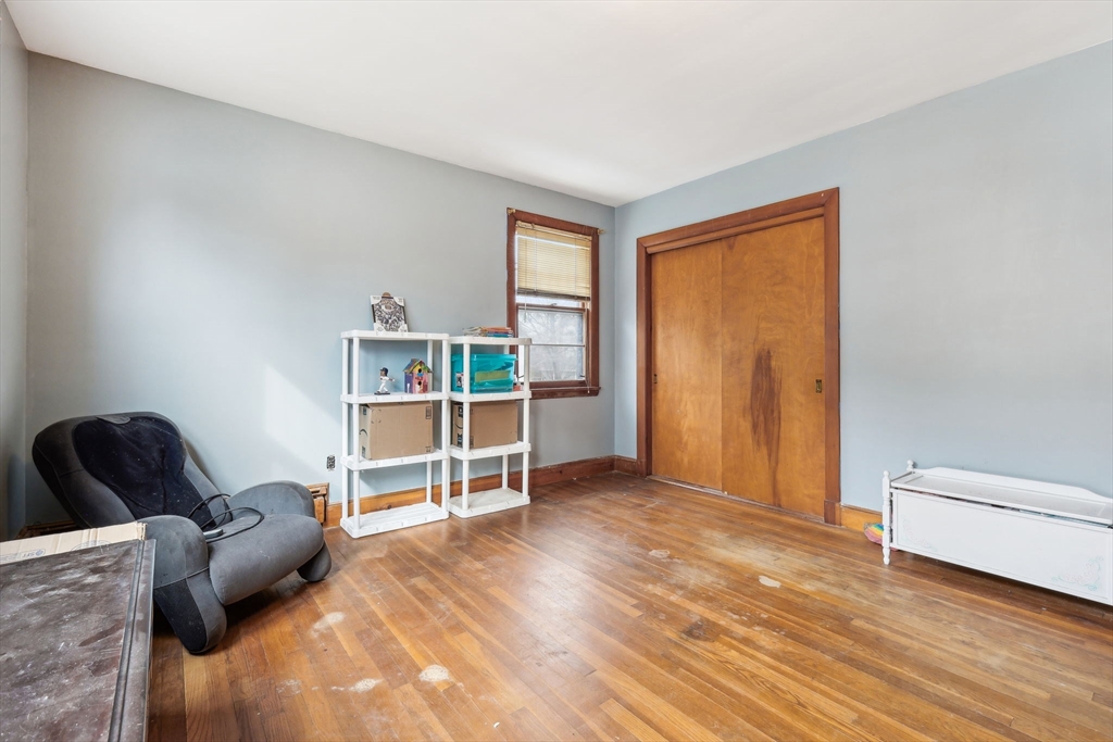 33 Webster Ave