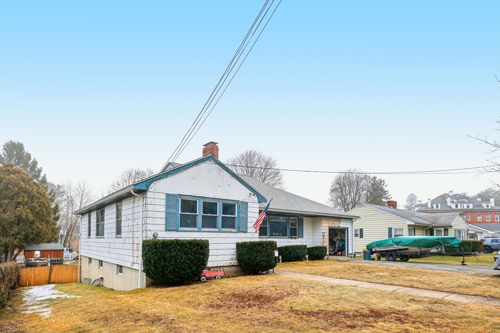 33 Webster Ave