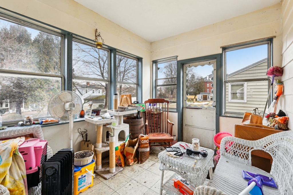 33 Webster Ave