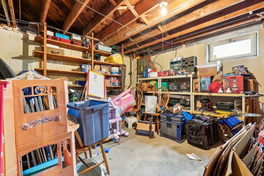 33 Webster Ave