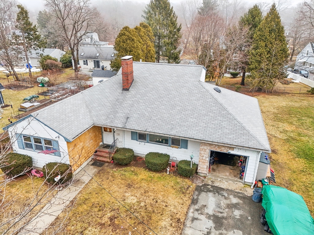33 Webster Ave