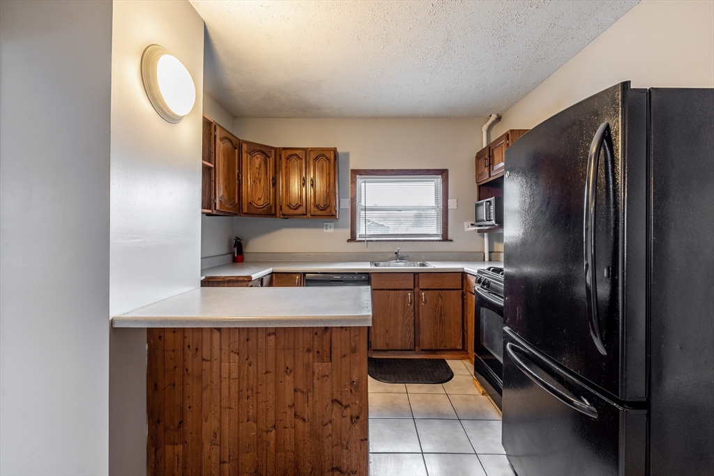 17 Griffin St # 1