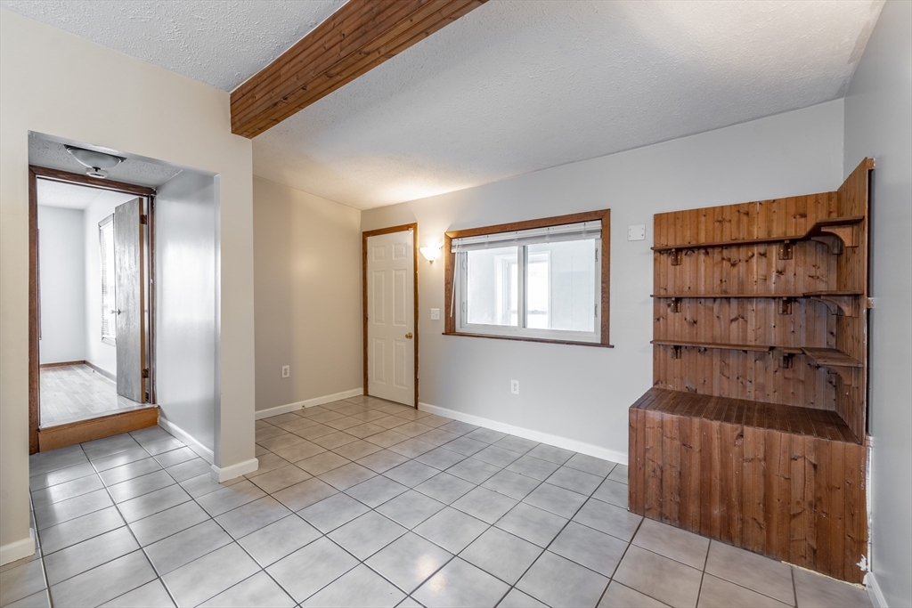 17 Griffin St # 1