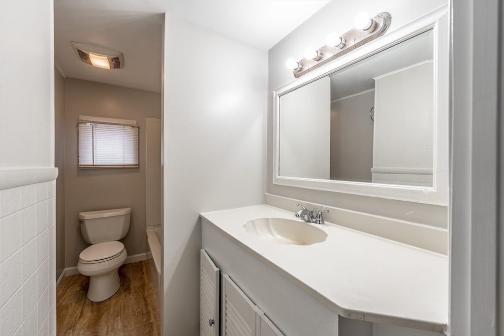 17 Griffin St # 1
