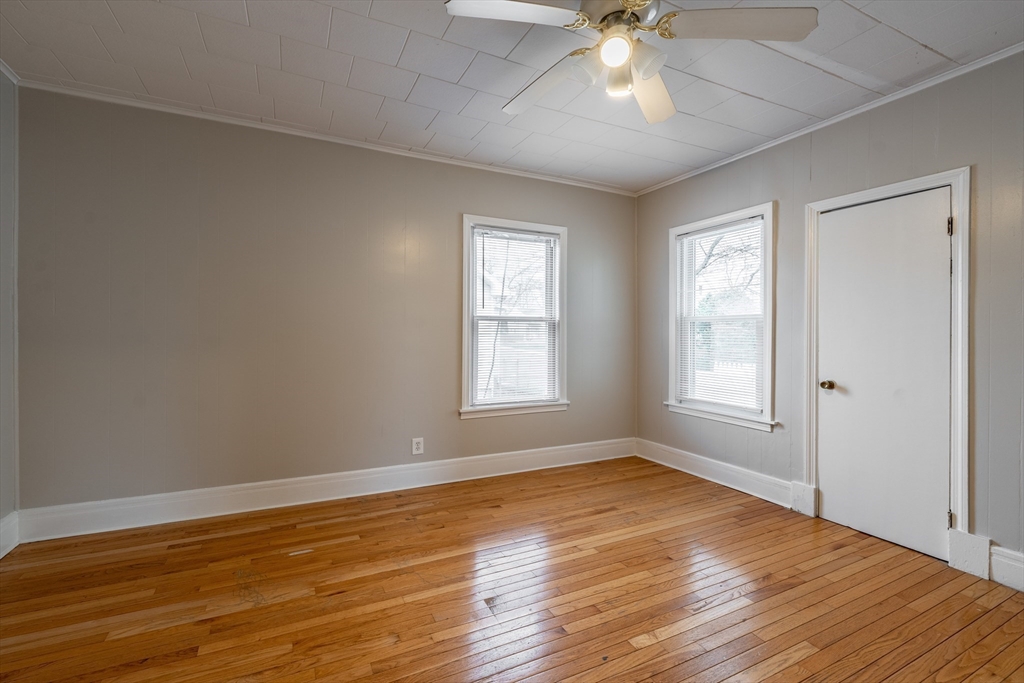 17 Griffin St # 1