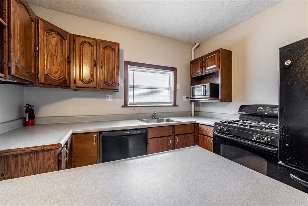 17 Griffin St # 1