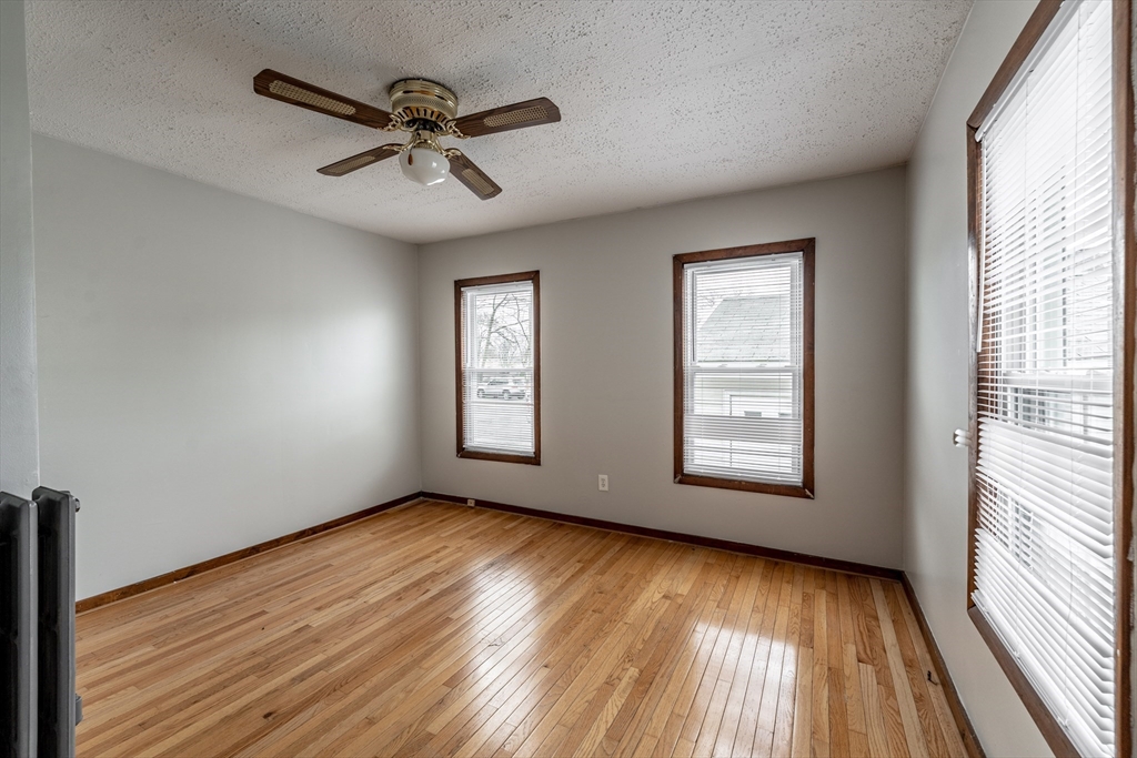 17 Griffin St # 1