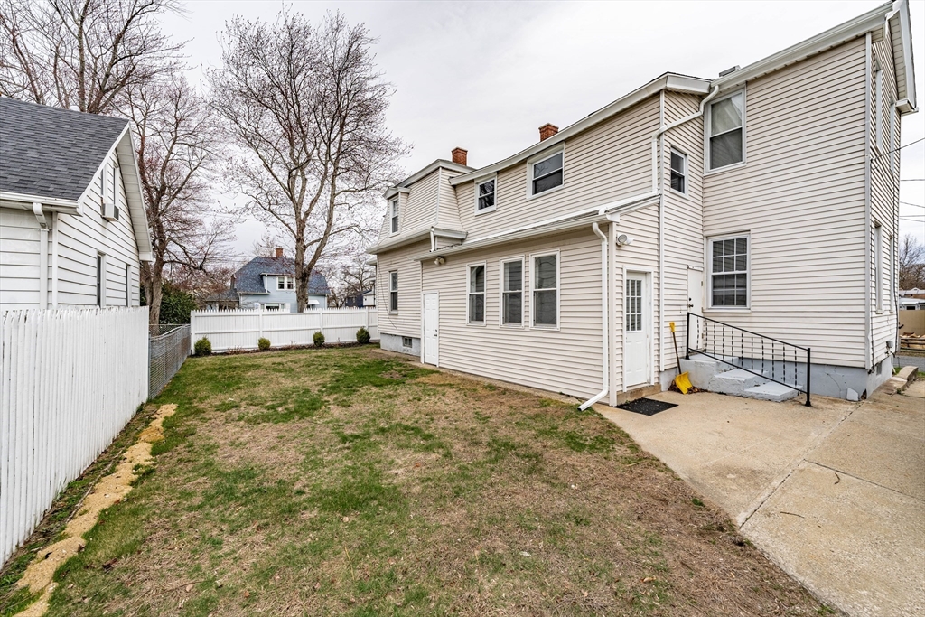 17 Griffin St # 1