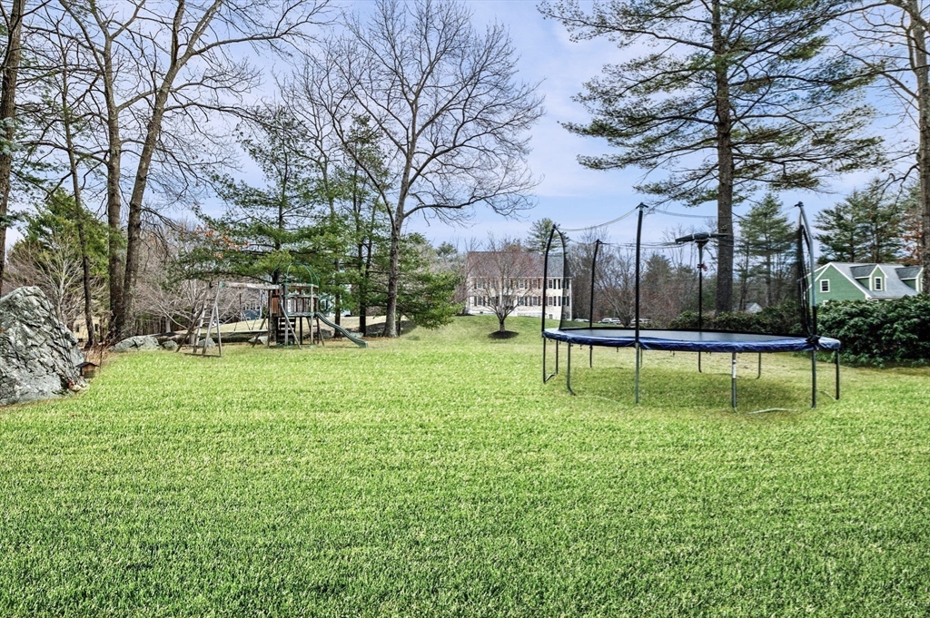 6 Hickory Ln