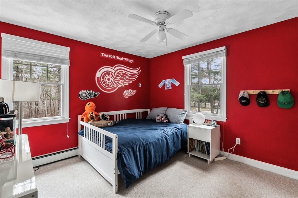 6 Hickory Ln