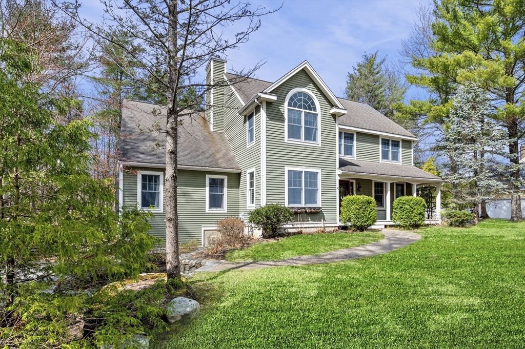 6 Hickory Ln