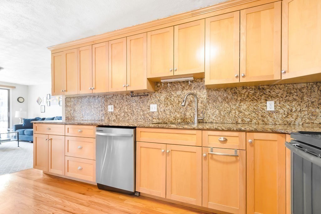 1235 N Shore Rd # 1B