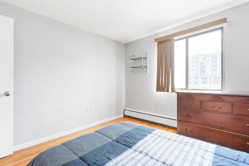 1235 N Shore Rd # 1B