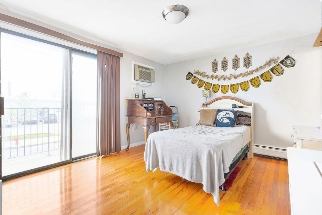 1235 N Shore Rd # 1B