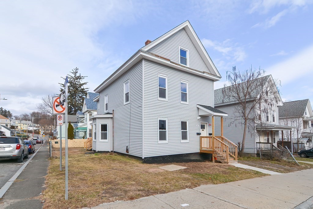 979 Dwight St # 1