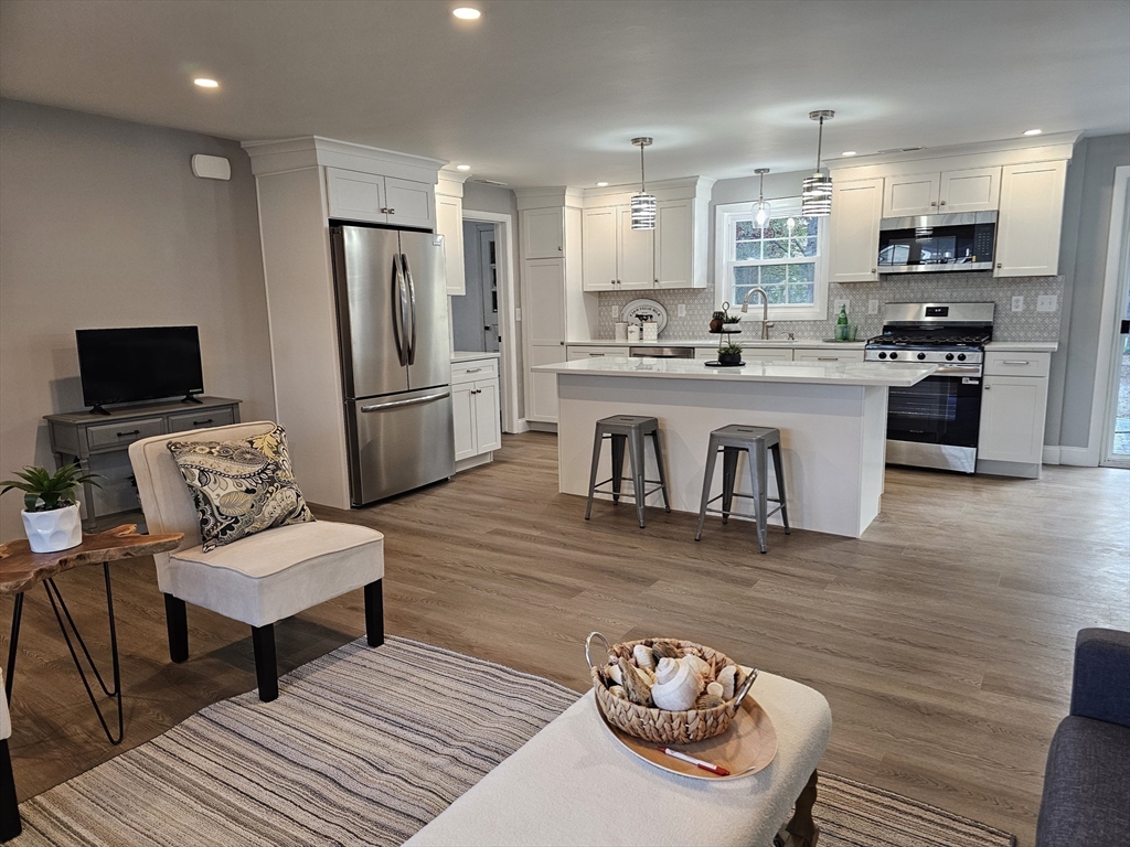 30 Sherwood Ave
