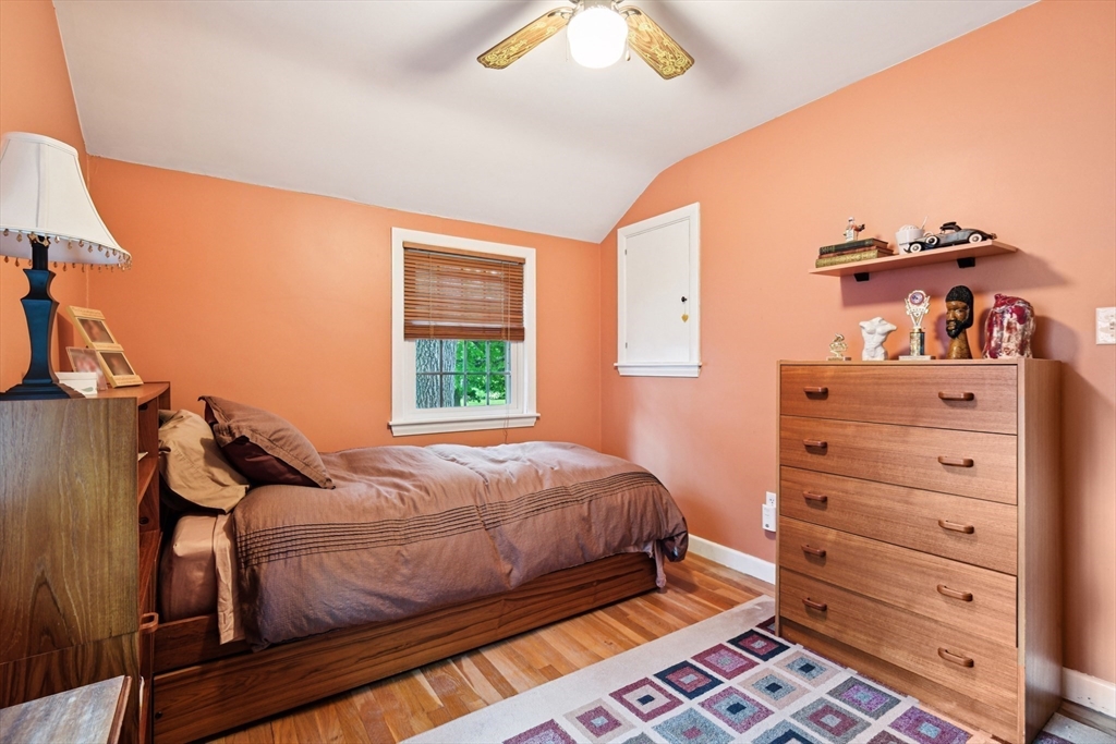 56 Conrad Rd