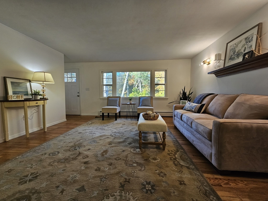 106 Folly Mill Road, Salisbury