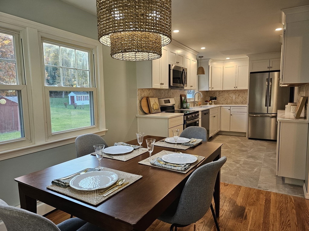 106 Folly Mill Road, Salisbury