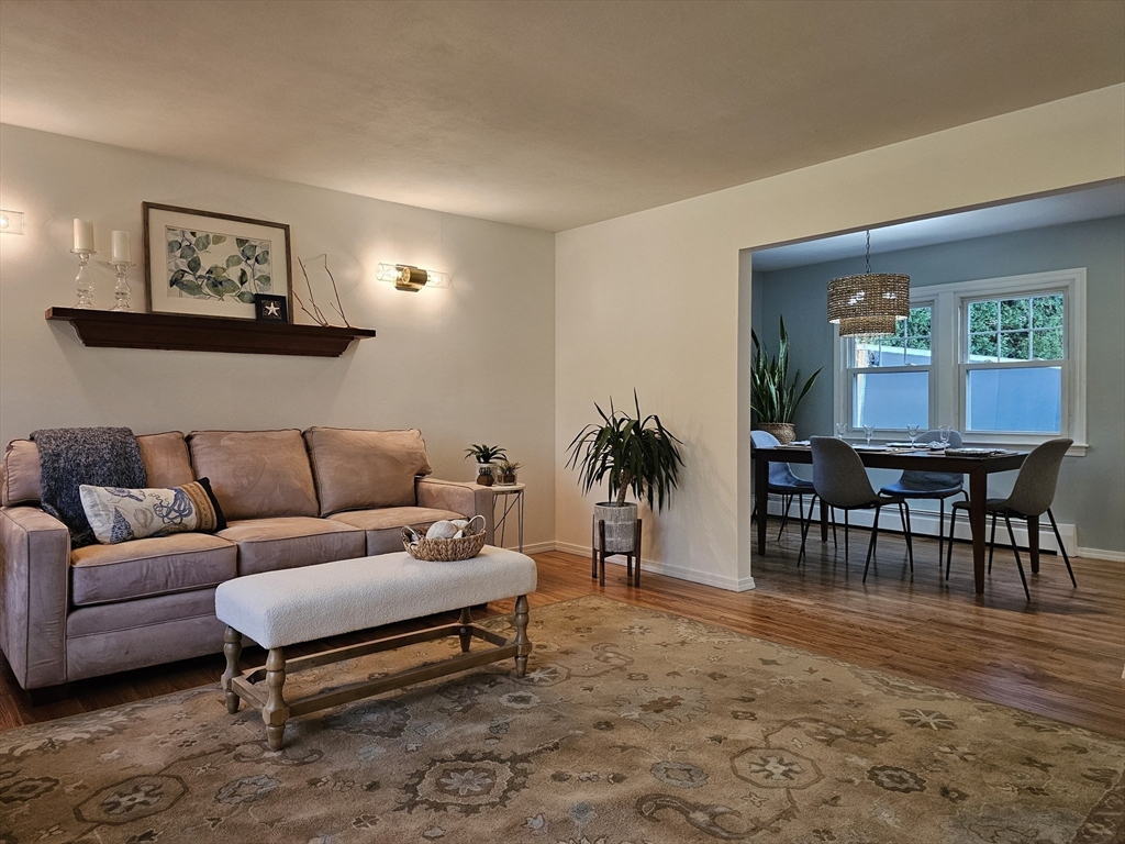 106 Folly Mill Road, Salisbury