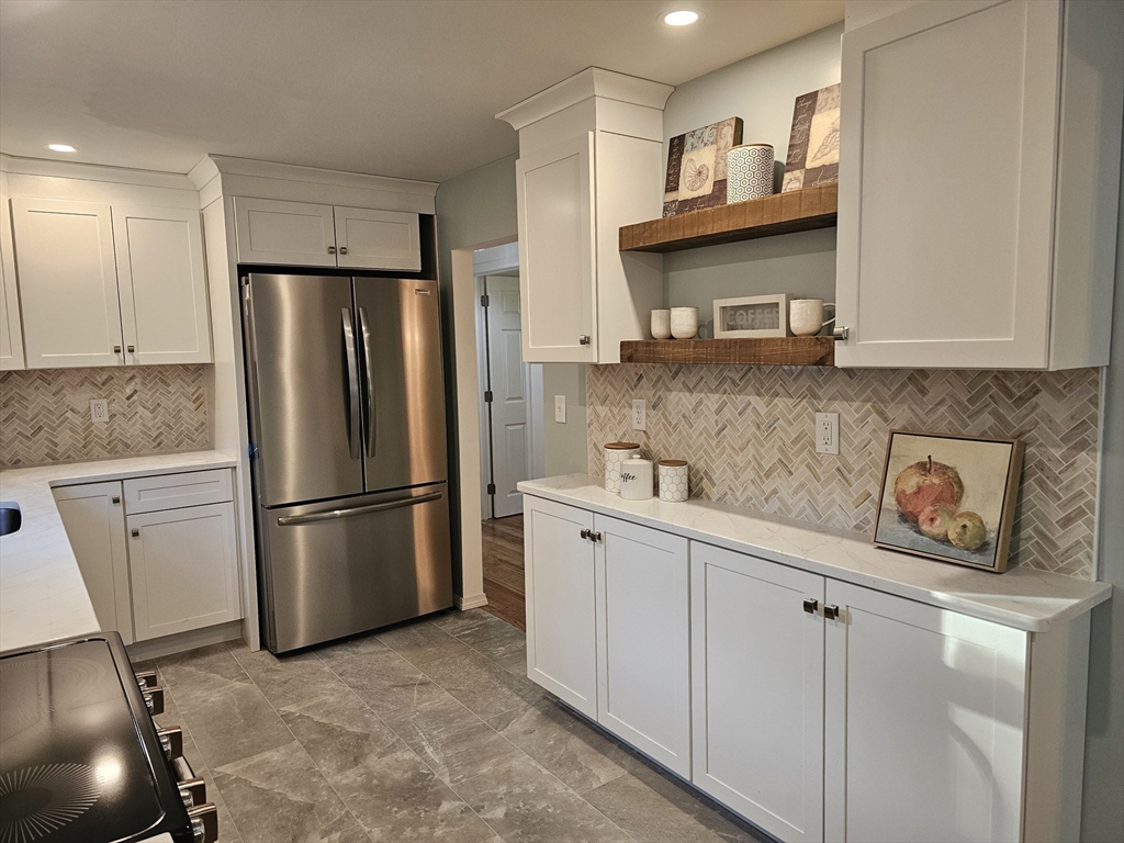 106 Folly Mill Road, Salisbury