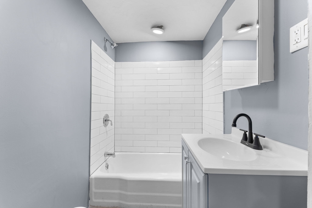12R Granite
