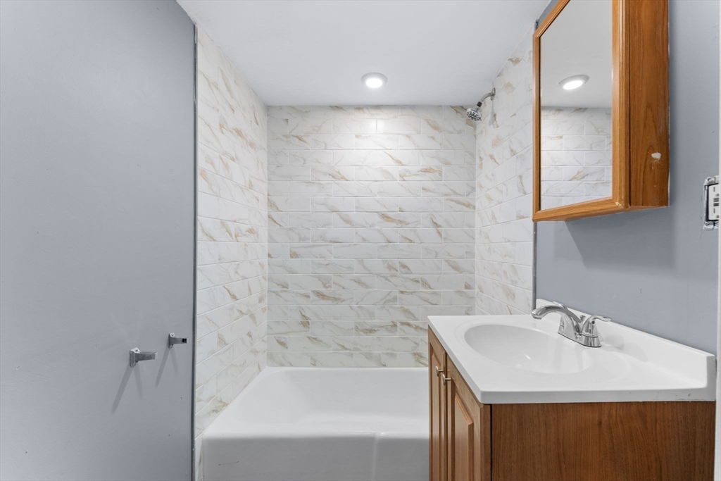 12R Granite