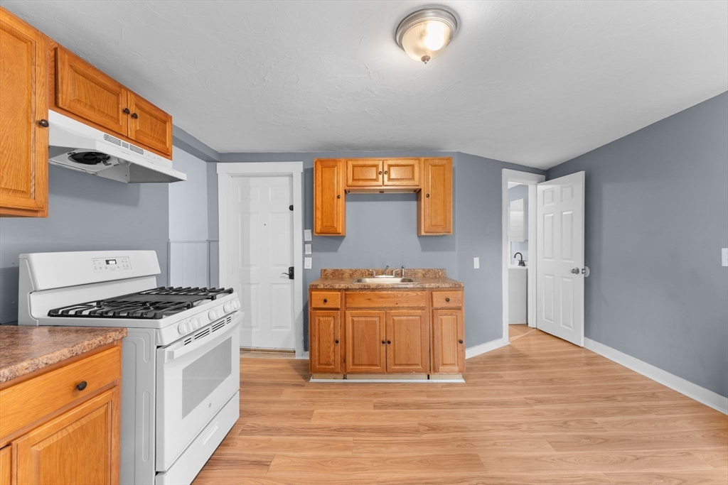 12R Granite