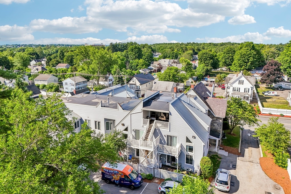 325 Mammoth Rd # 3