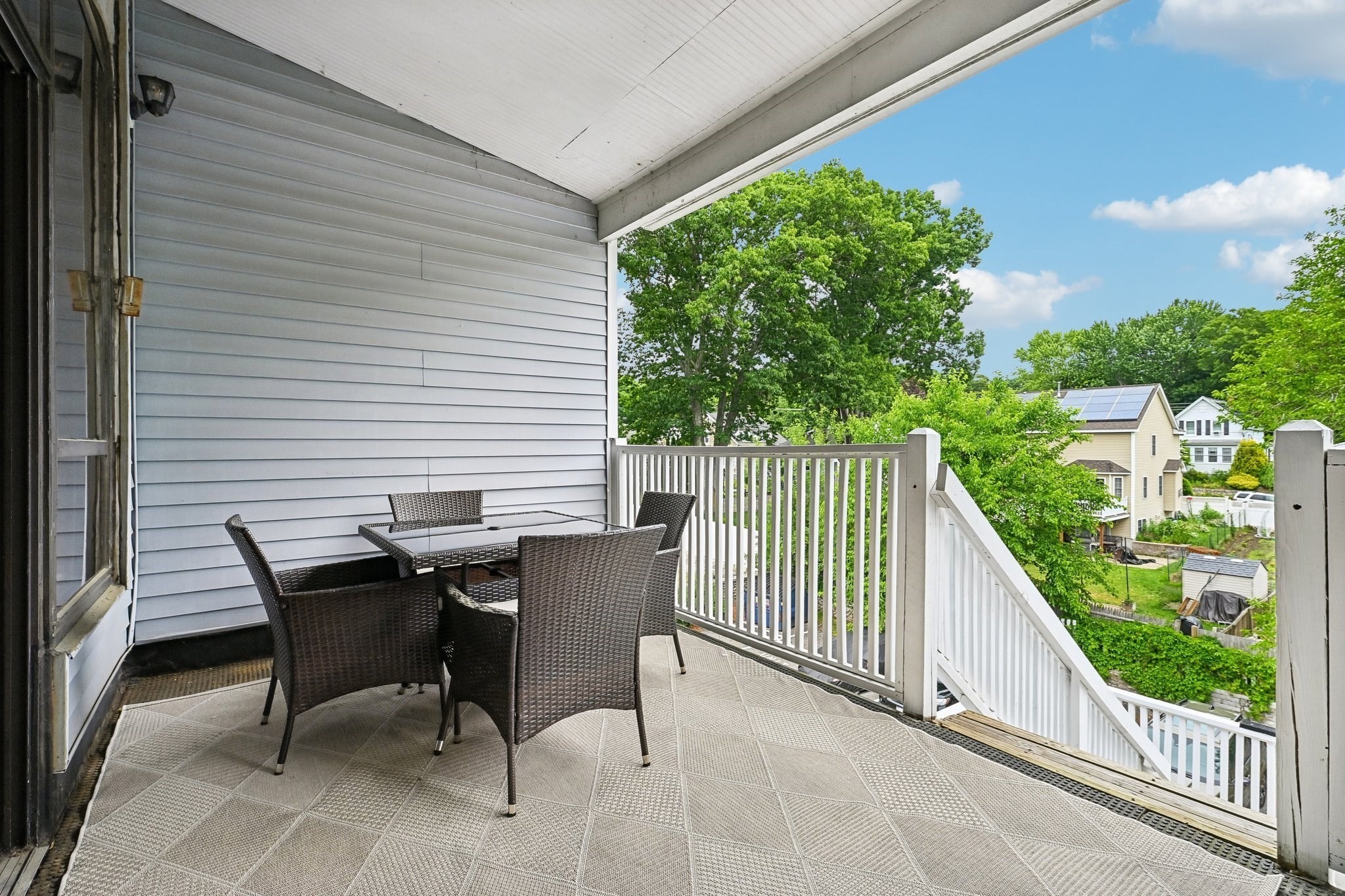 325 Mammoth Rd # 3