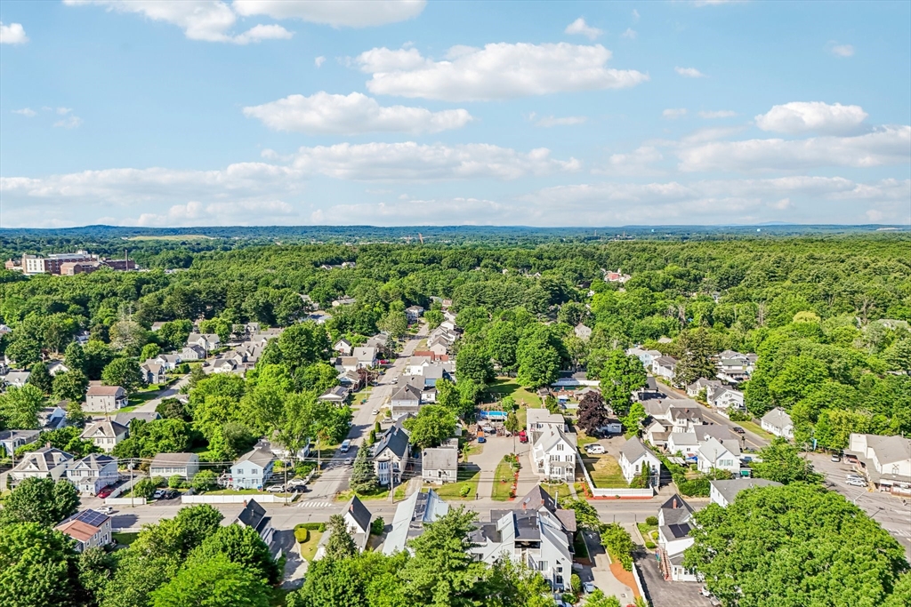 325 Mammoth Rd # 3