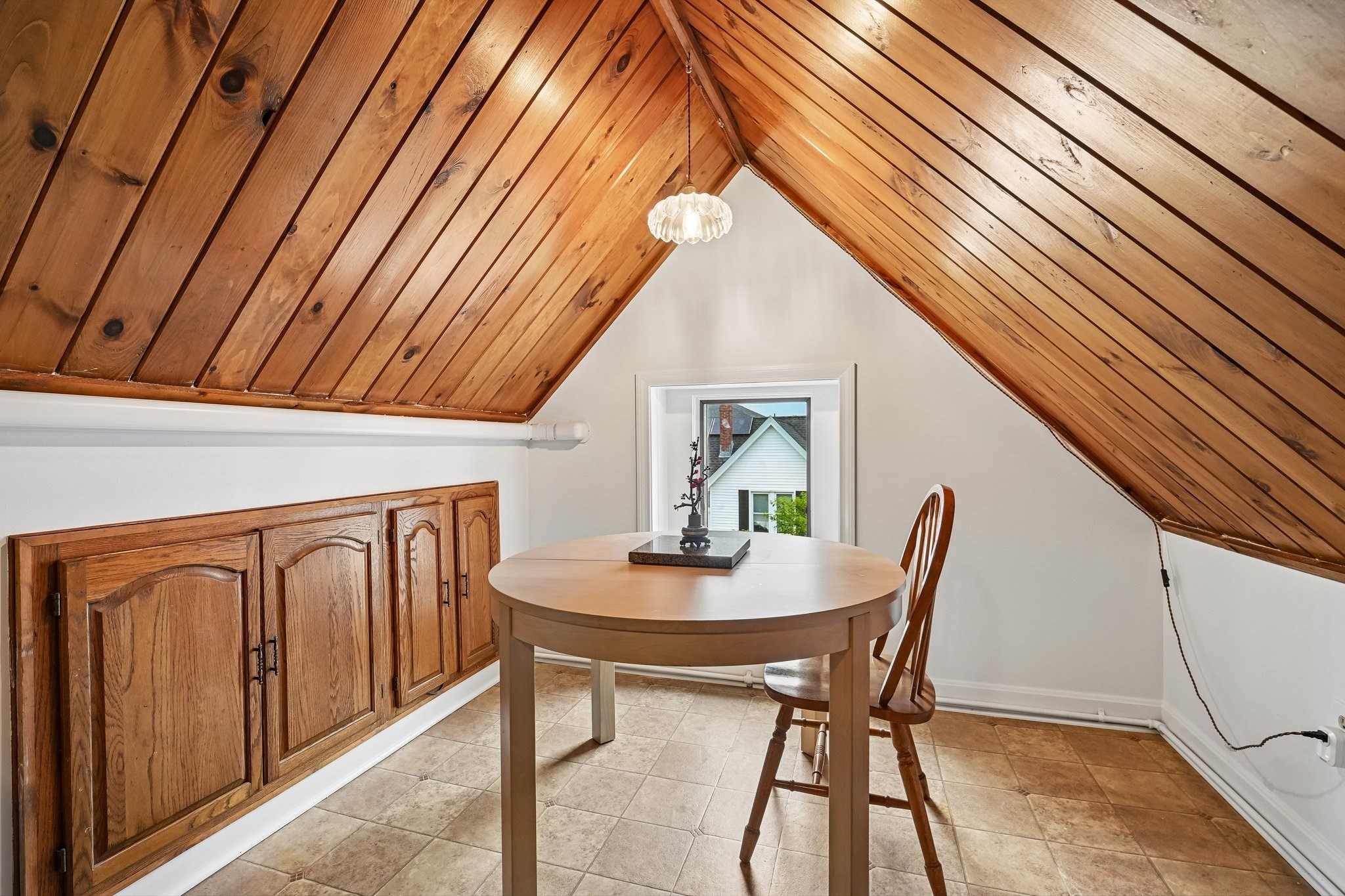 325 Mammoth Rd # 3