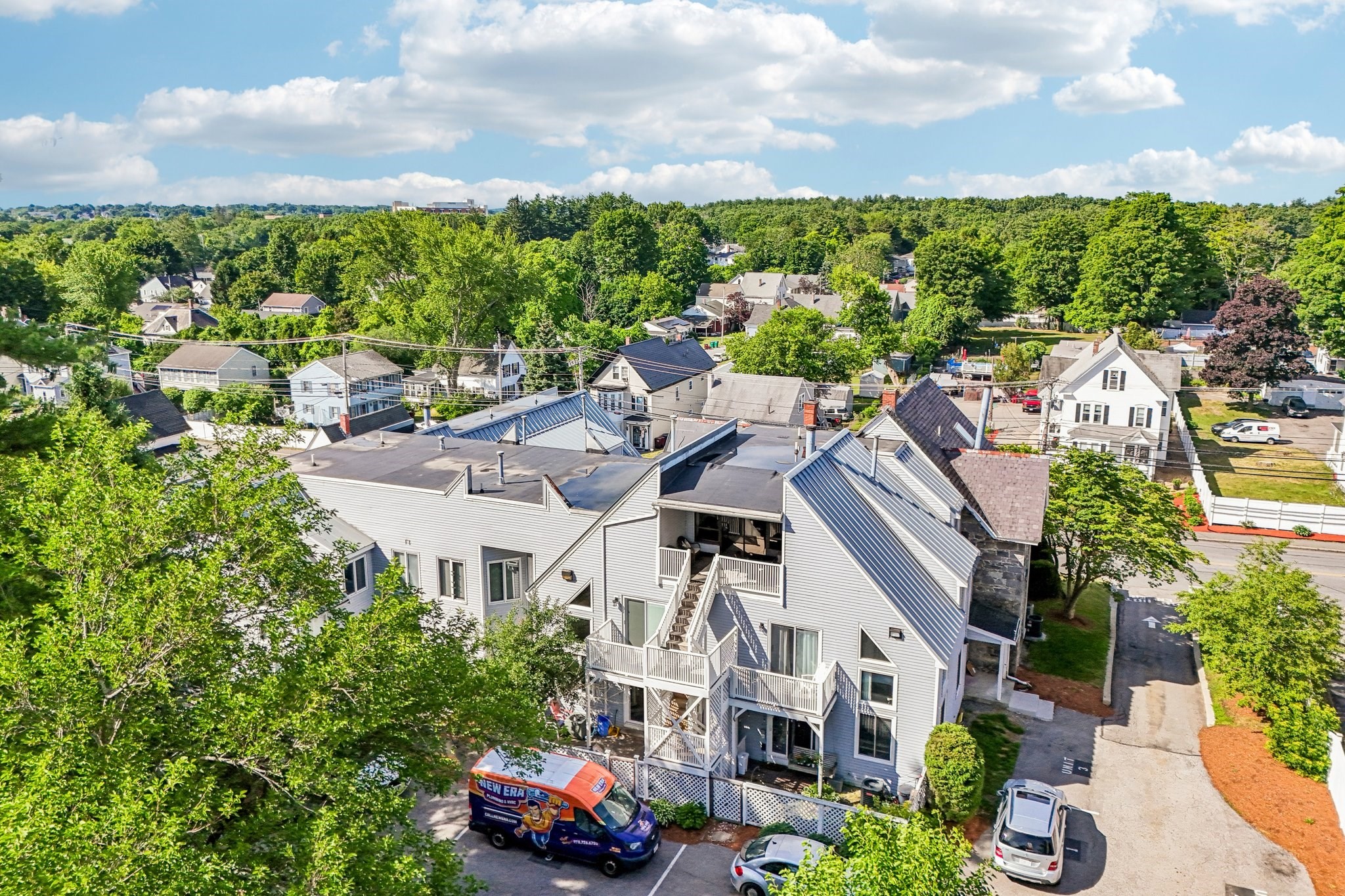 325 Mammoth Rd # 3