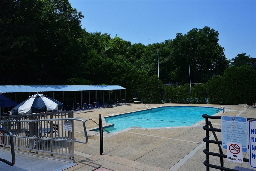 404 Paradise Road # 1P
