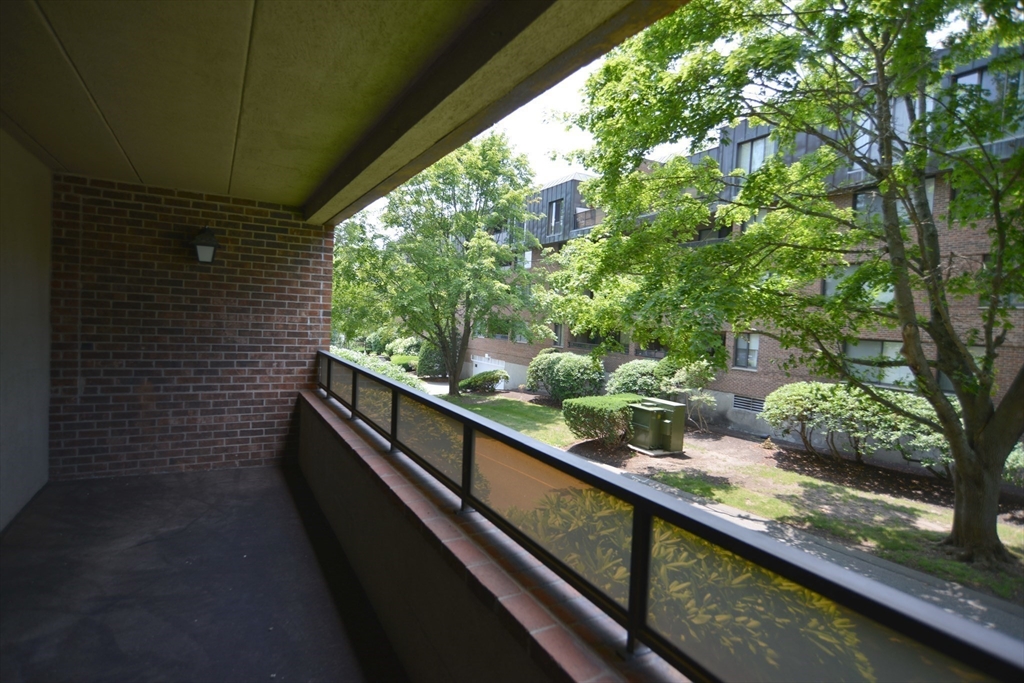 404 Paradise Road # 1P