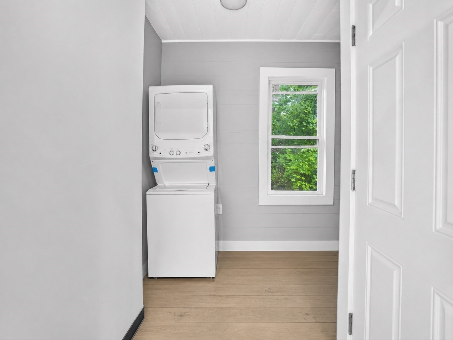 8 Jay St