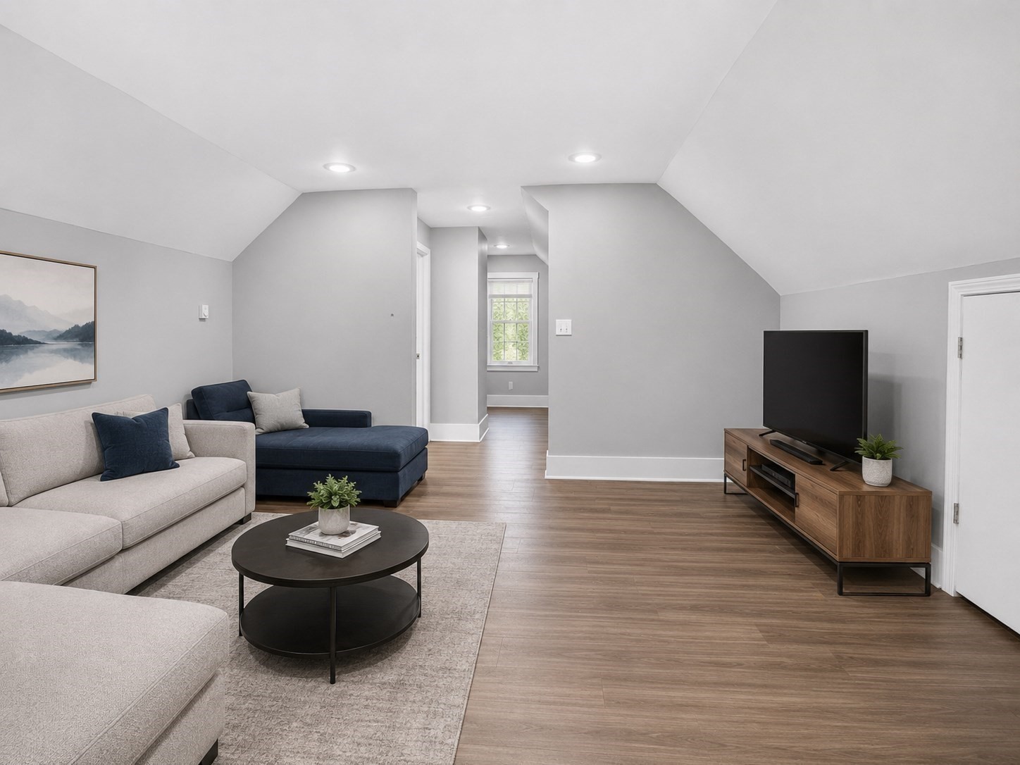 8 Jay St