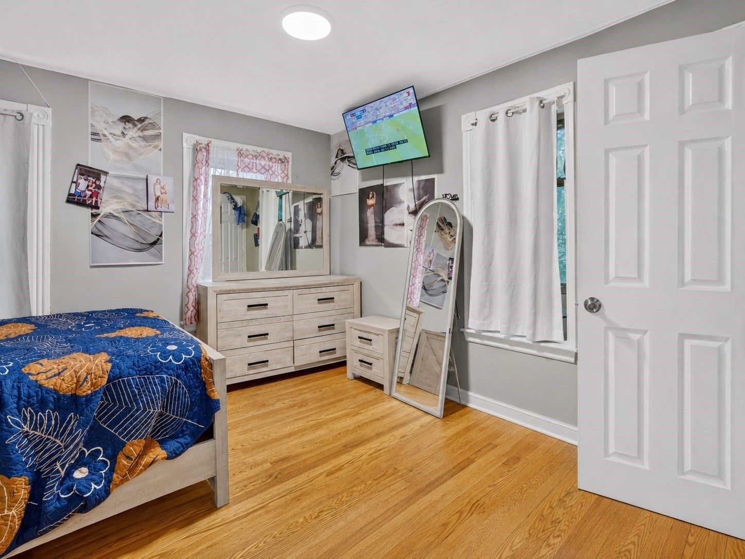 8 Jay St