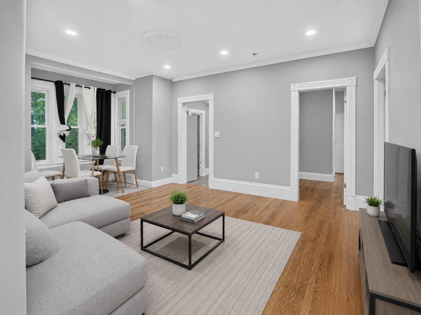 8 Jay St