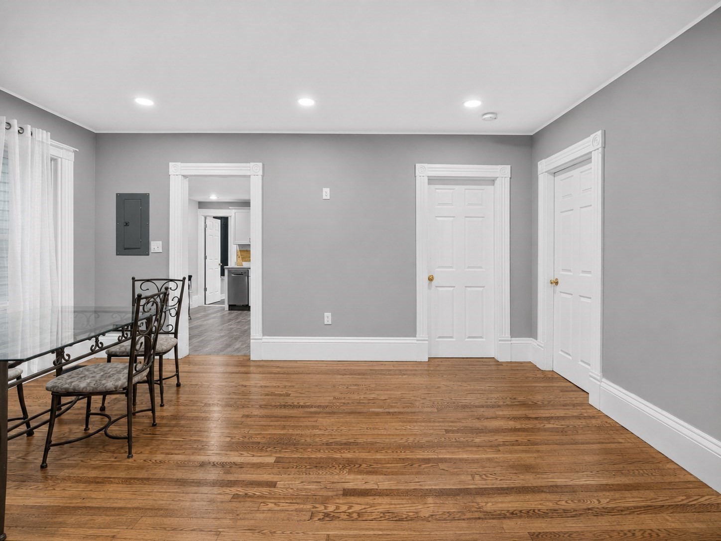 8 Jay St