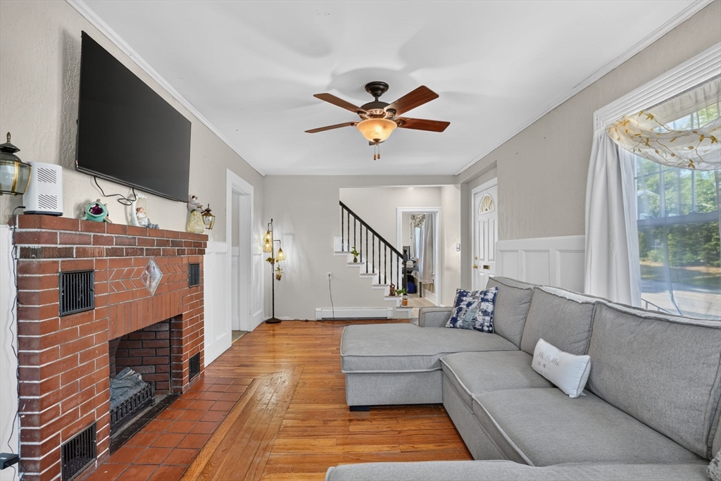 22 Fruit St