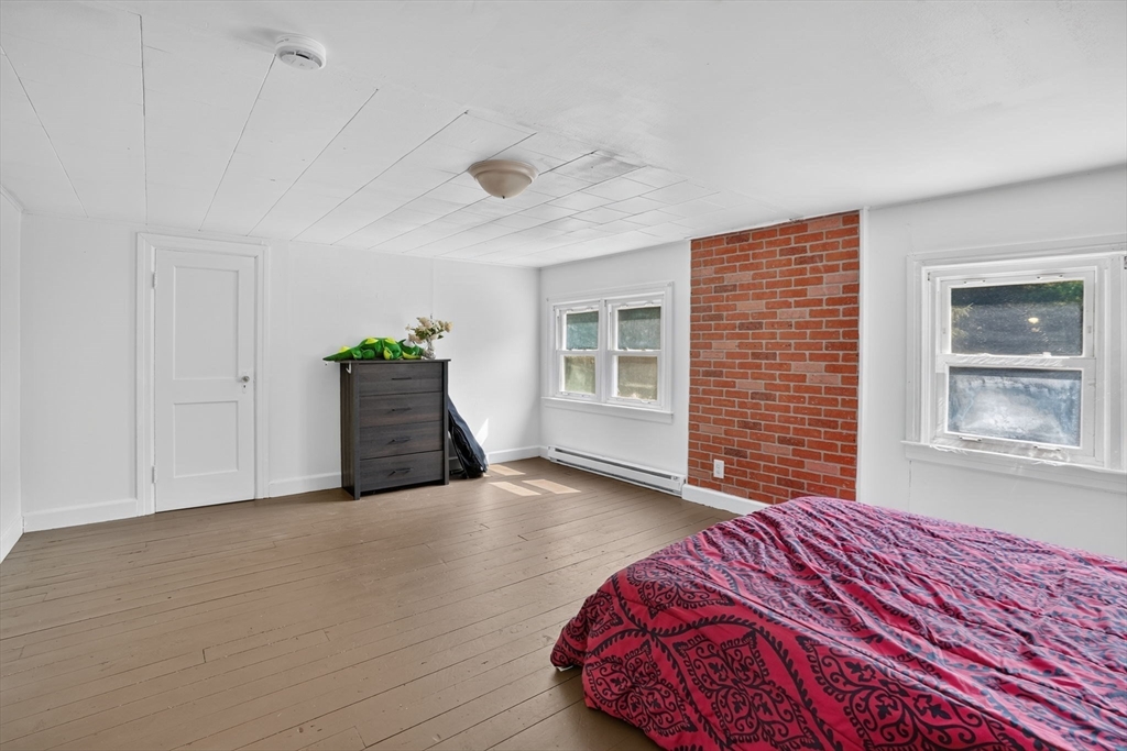 22 Fruit St