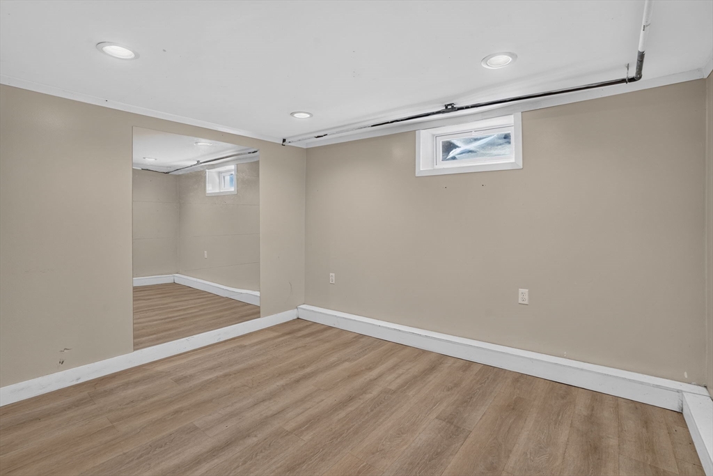 22 Fruit St