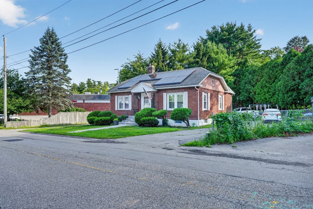 22 Fruit St