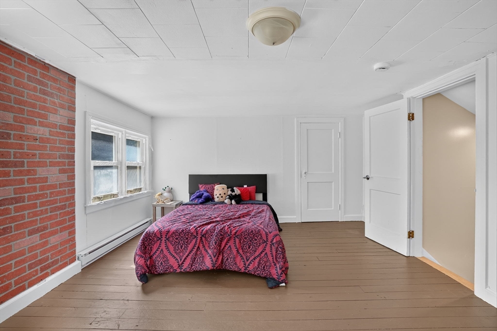 22 Fruit St