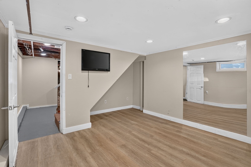 22 Fruit St