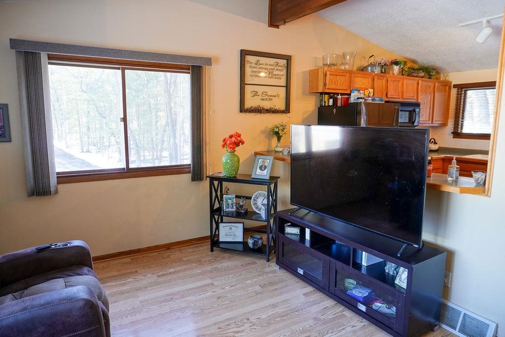 16237 Huckleberry Road